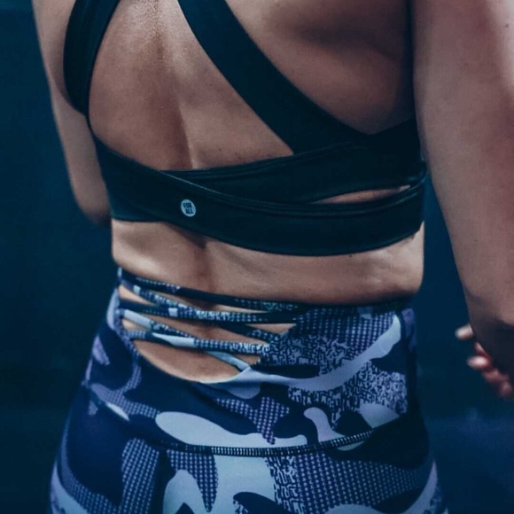 Sporting bra. Performance tested to ensure durable - Picture 4 of 5